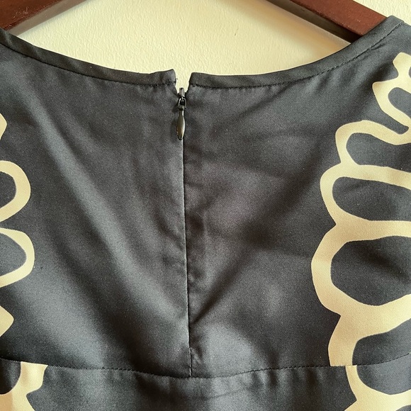 Tibi Orla Bloom Cold-shoulder Silk Midi Dress - Picture 13 of 14